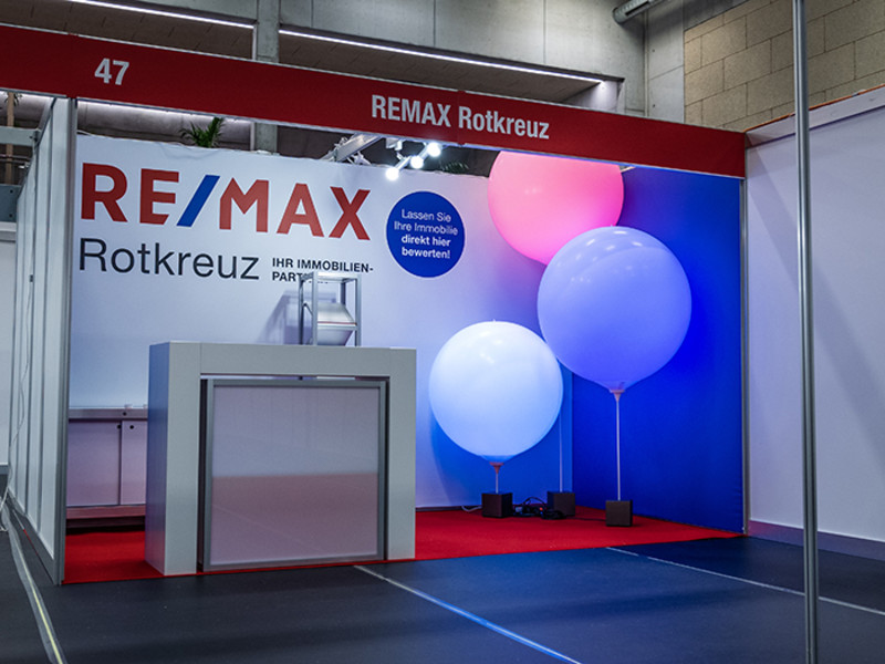  ReMax Stand